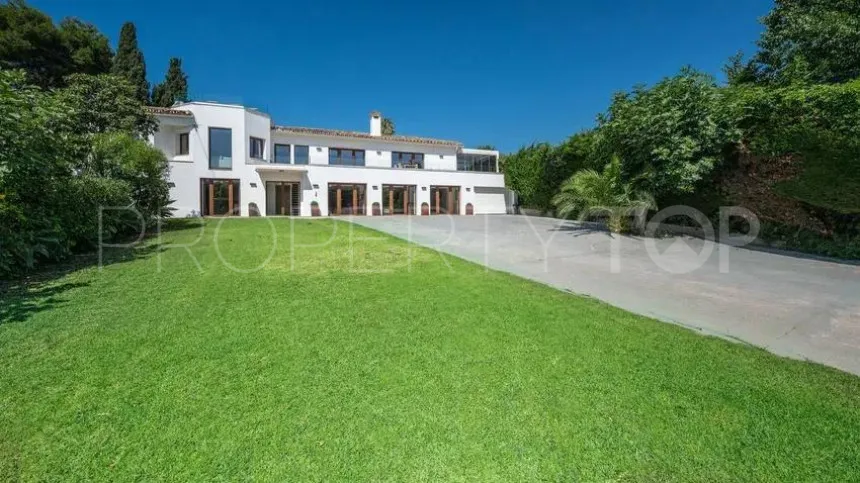 For sale villa with 8 bedrooms in Linda Vista Baja