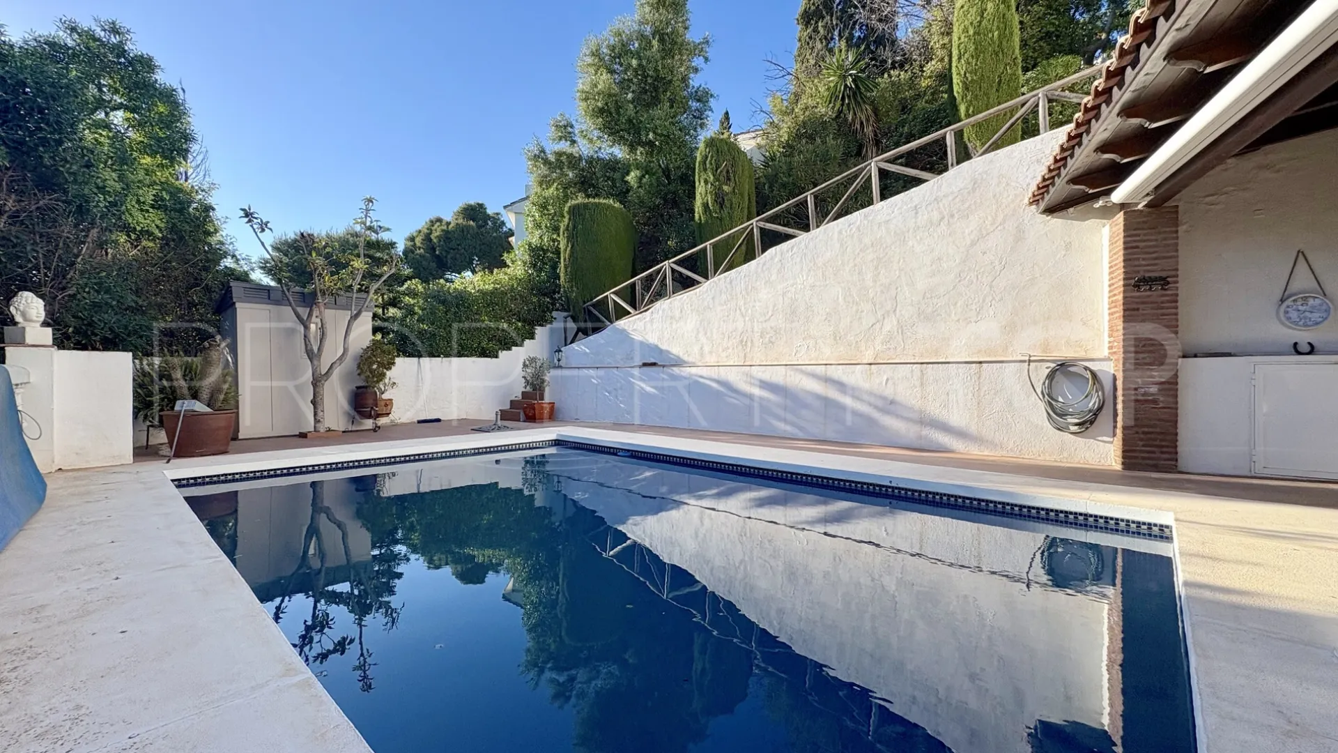 Comprar casa en Cala de Mijas con 5 dormitorios