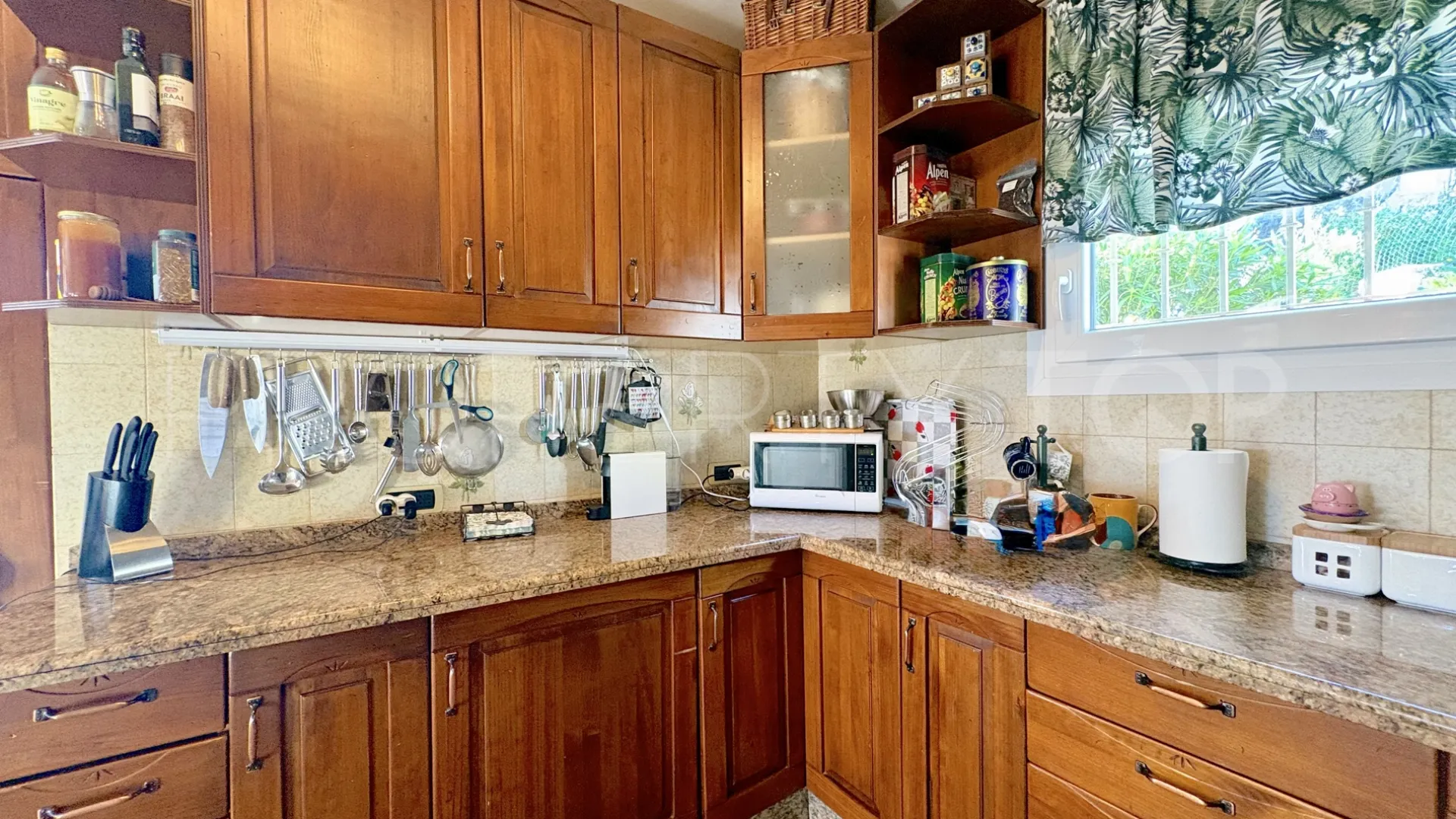 Comprar casa en Cala de Mijas con 5 dormitorios