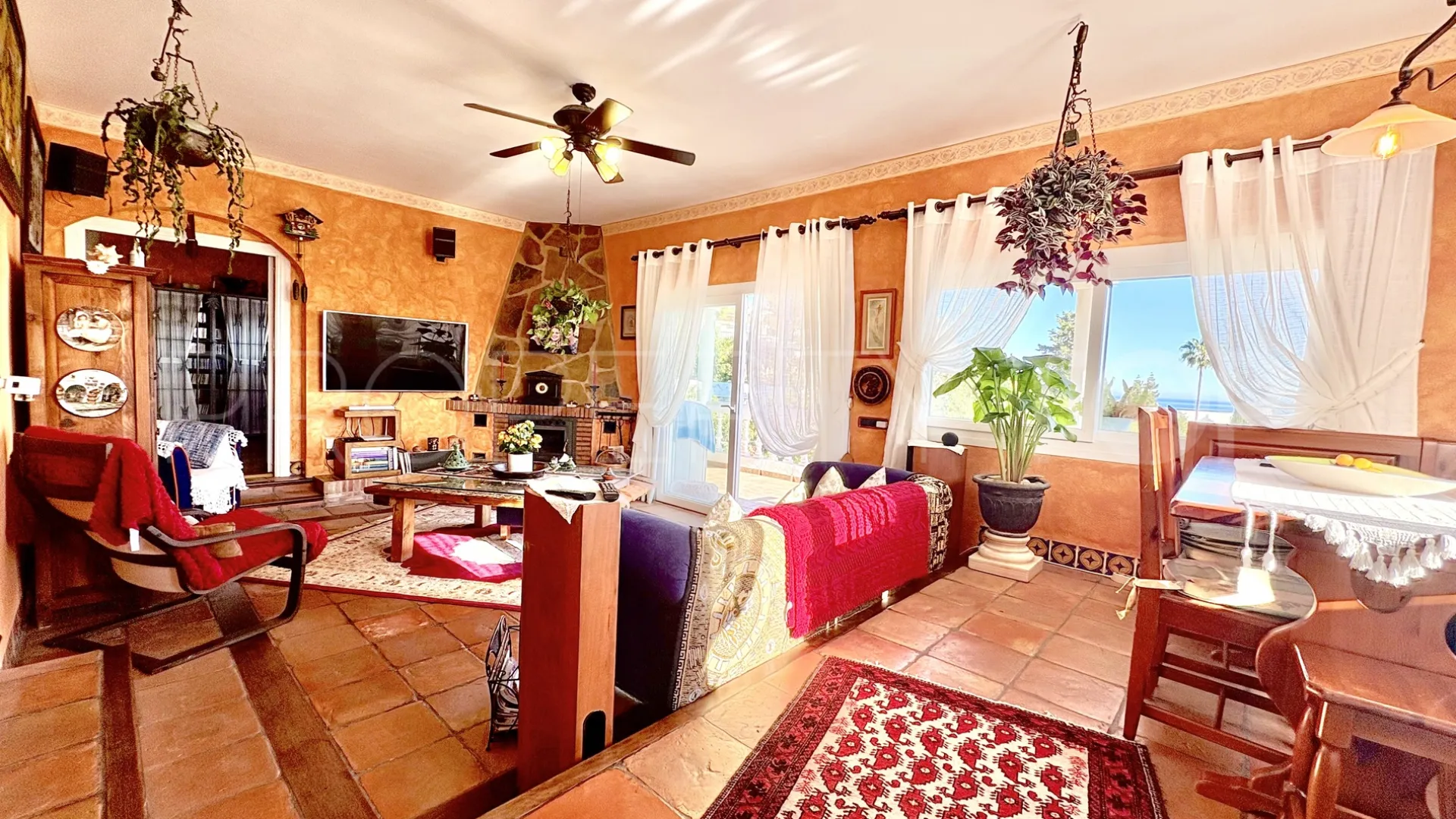 Comprar casa en Cala de Mijas con 5 dormitorios