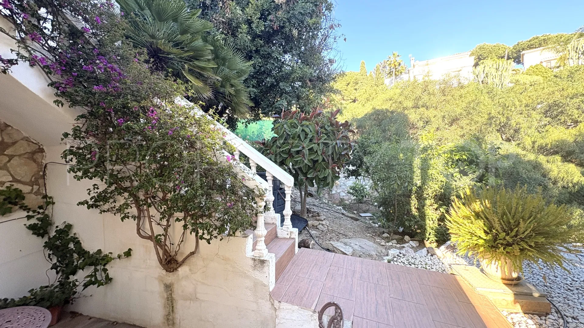 Comprar casa en Cala de Mijas con 5 dormitorios