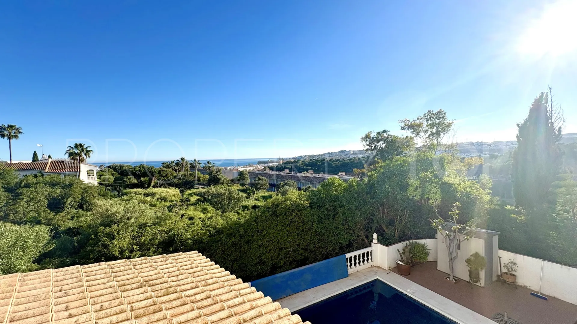 Comprar casa en Cala de Mijas con 5 dormitorios