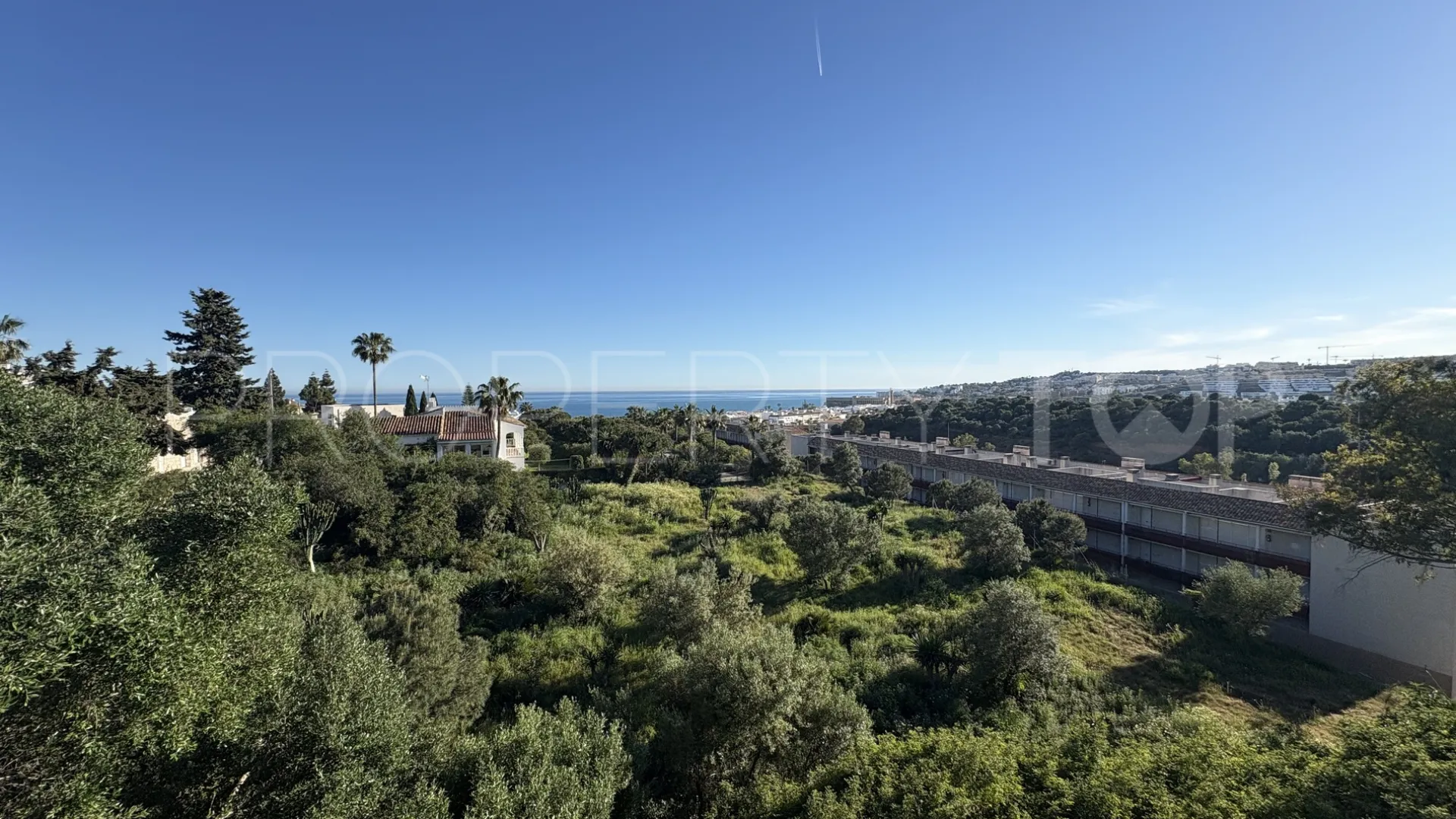 Comprar casa en Cala de Mijas con 5 dormitorios