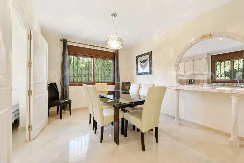 5 bedrooms Atalaya villa for sale