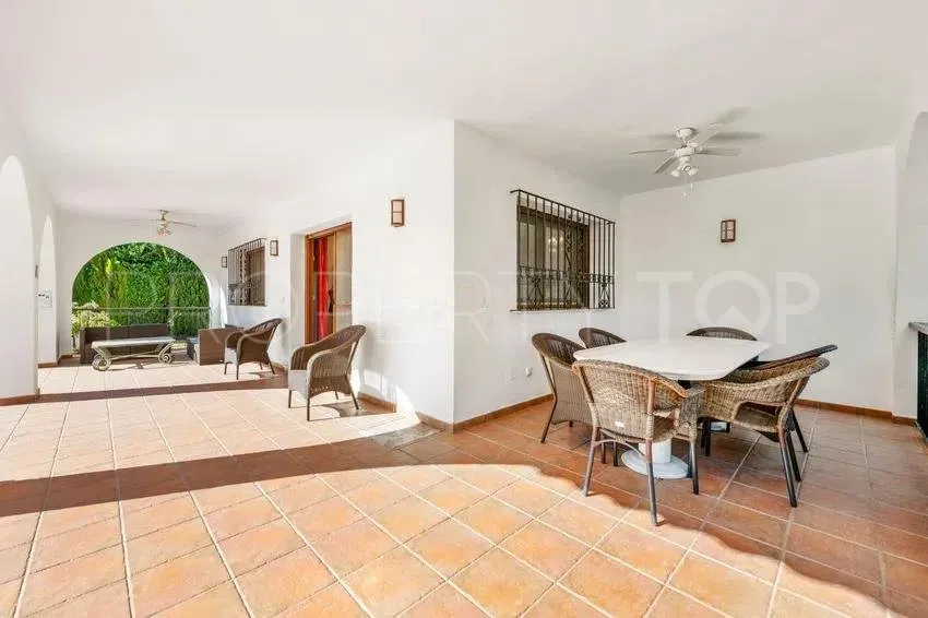 5 bedrooms Atalaya villa for sale