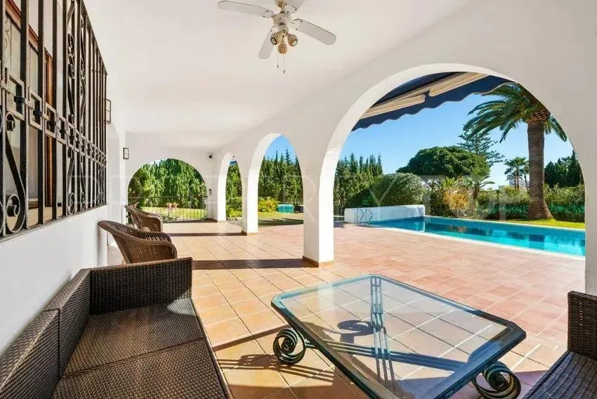 5 bedrooms Atalaya villa for sale