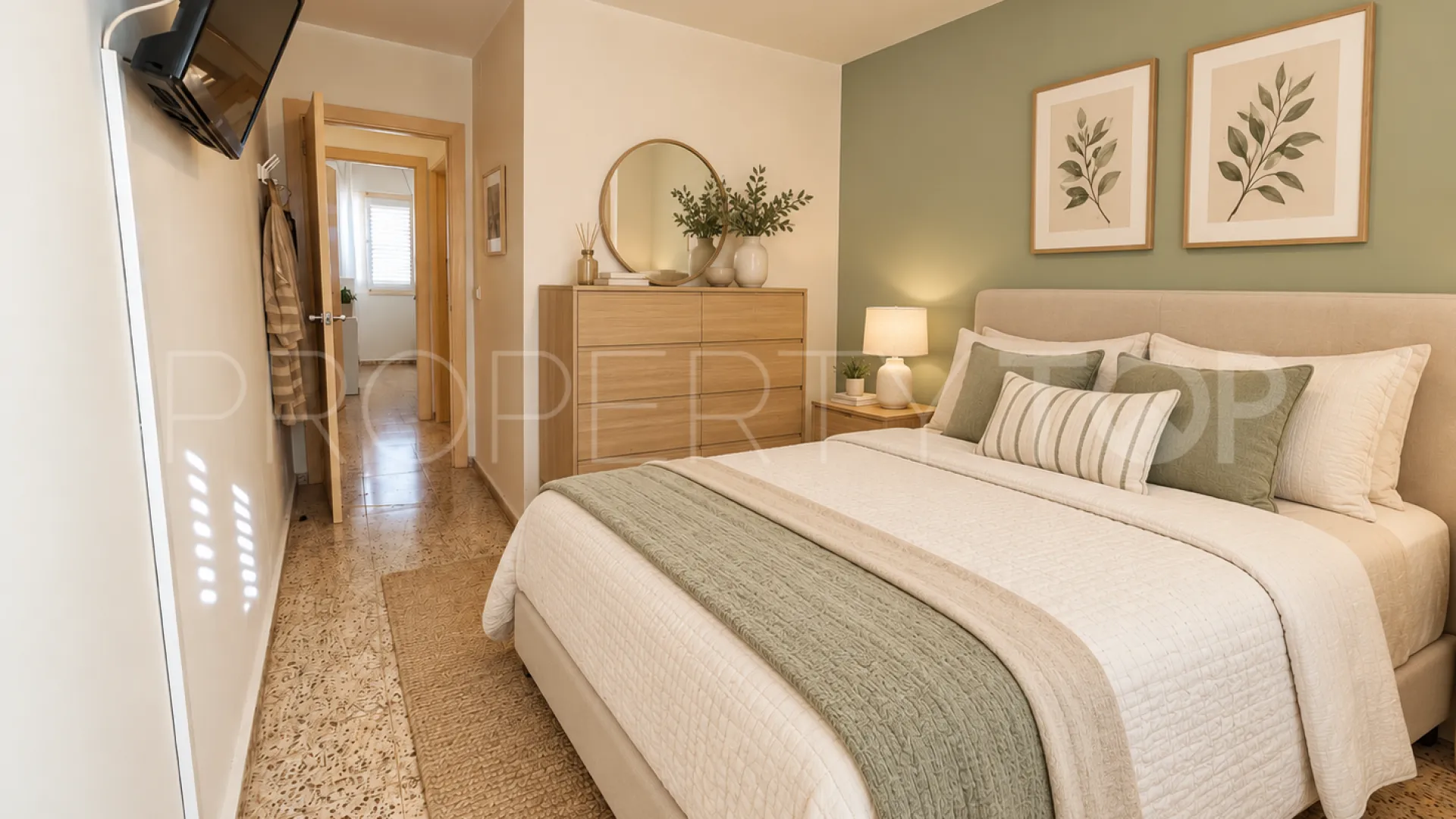 Ground floor apartment with 4 bedrooms for sale in Puig D'en Valls