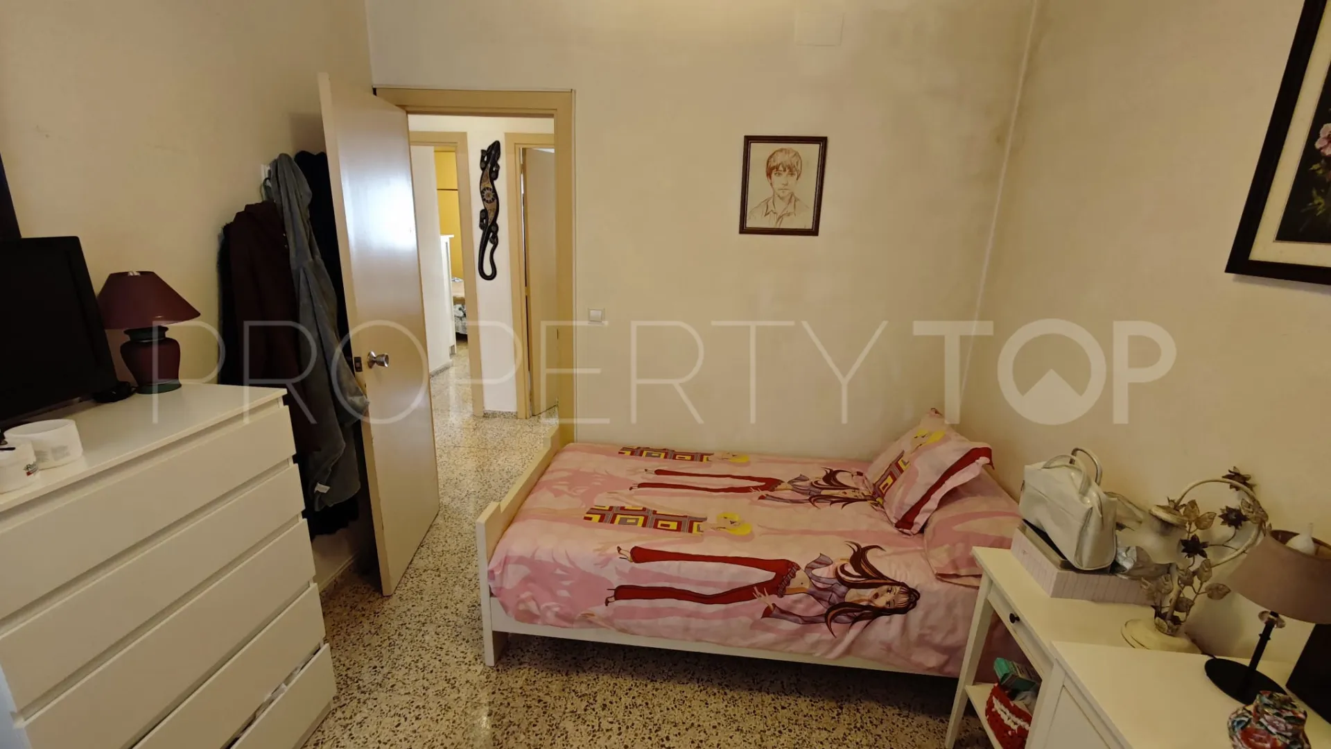 Ground floor apartment with 4 bedrooms for sale in Puig D'en Valls
