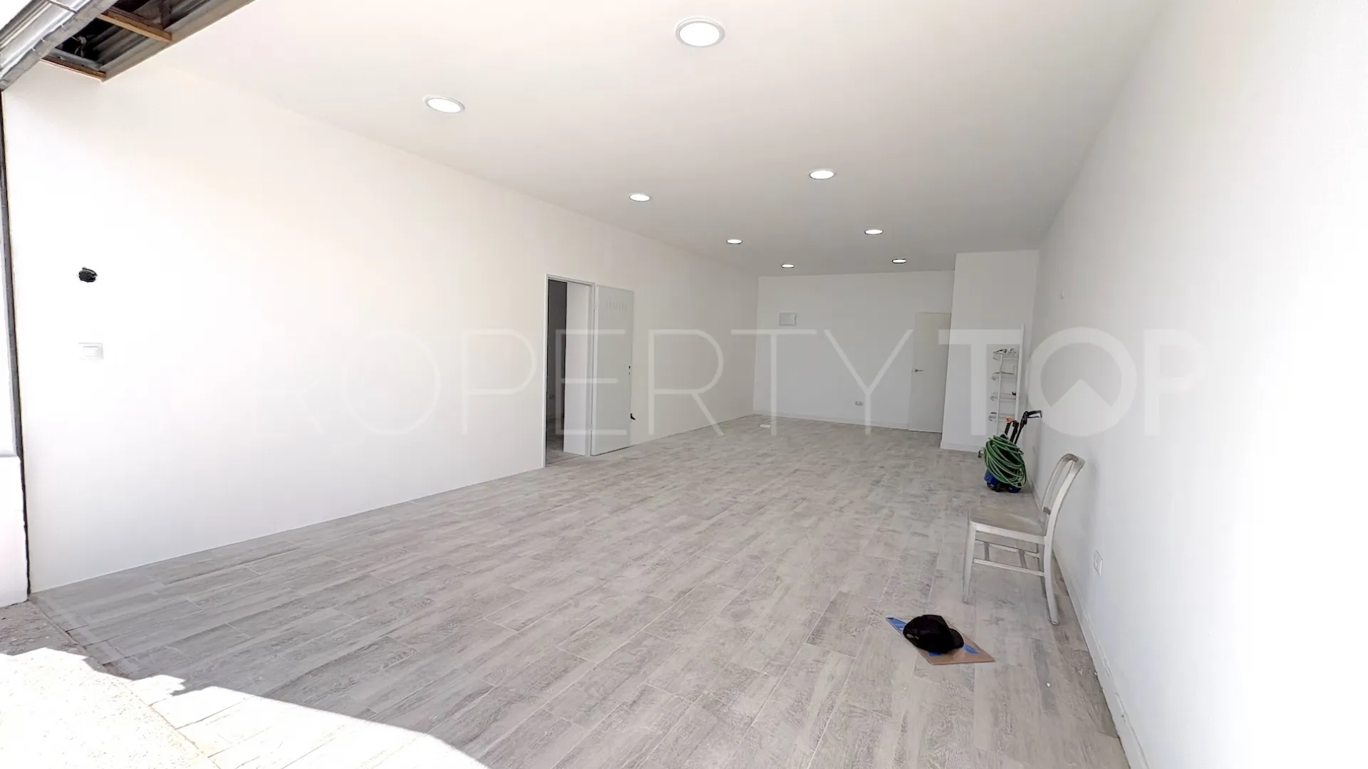 Local comercial en venta en Puerto Marina