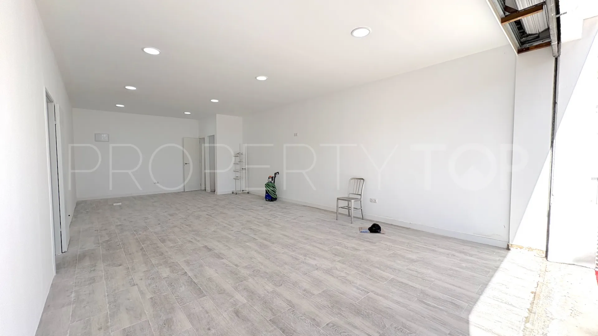 Local comercial en venta en Puerto Marina