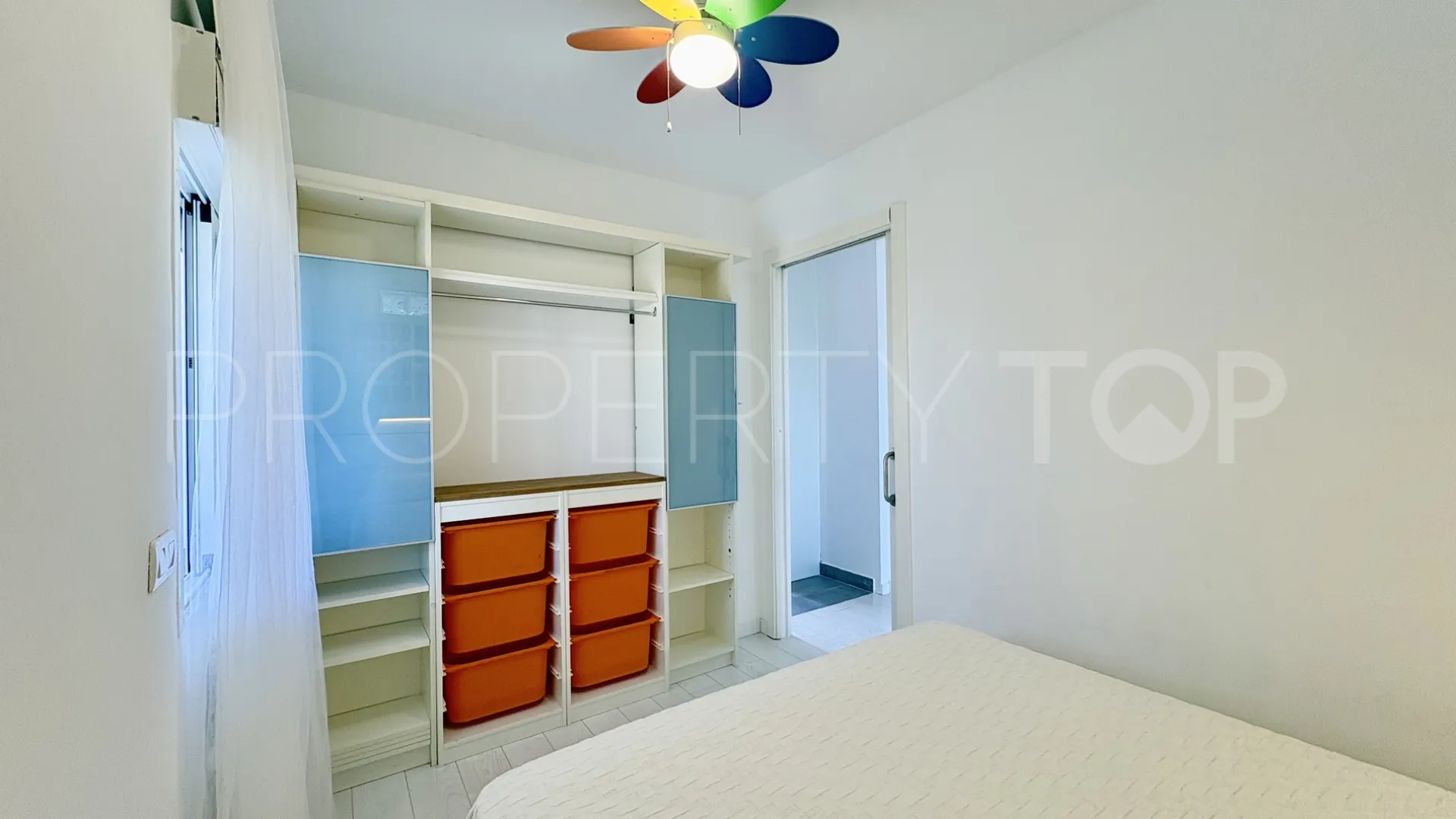 For sale Calahonda apartment with 2 bedrooms
