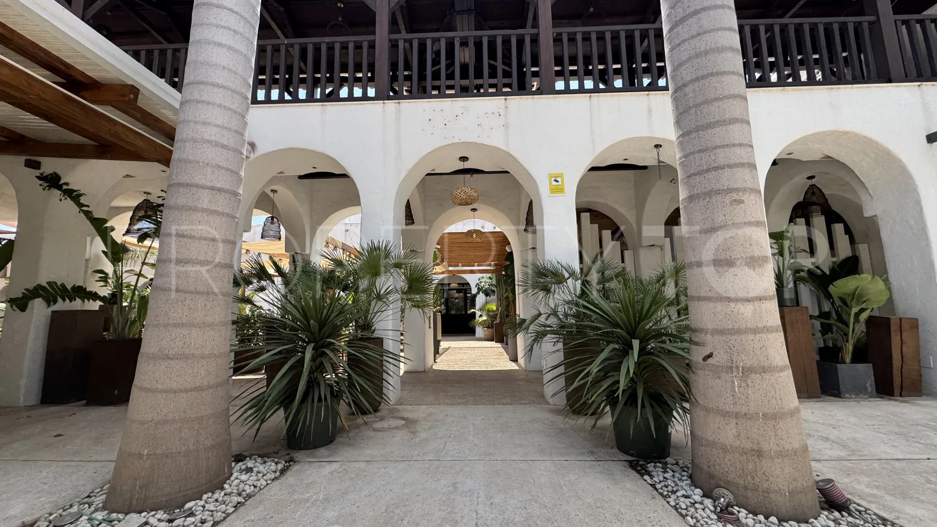 For sale Calahonda commercial premises