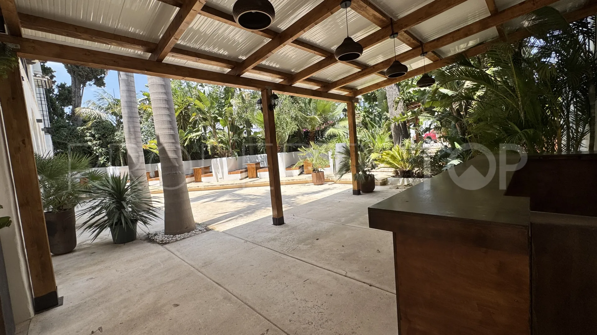 For sale Calahonda commercial premises