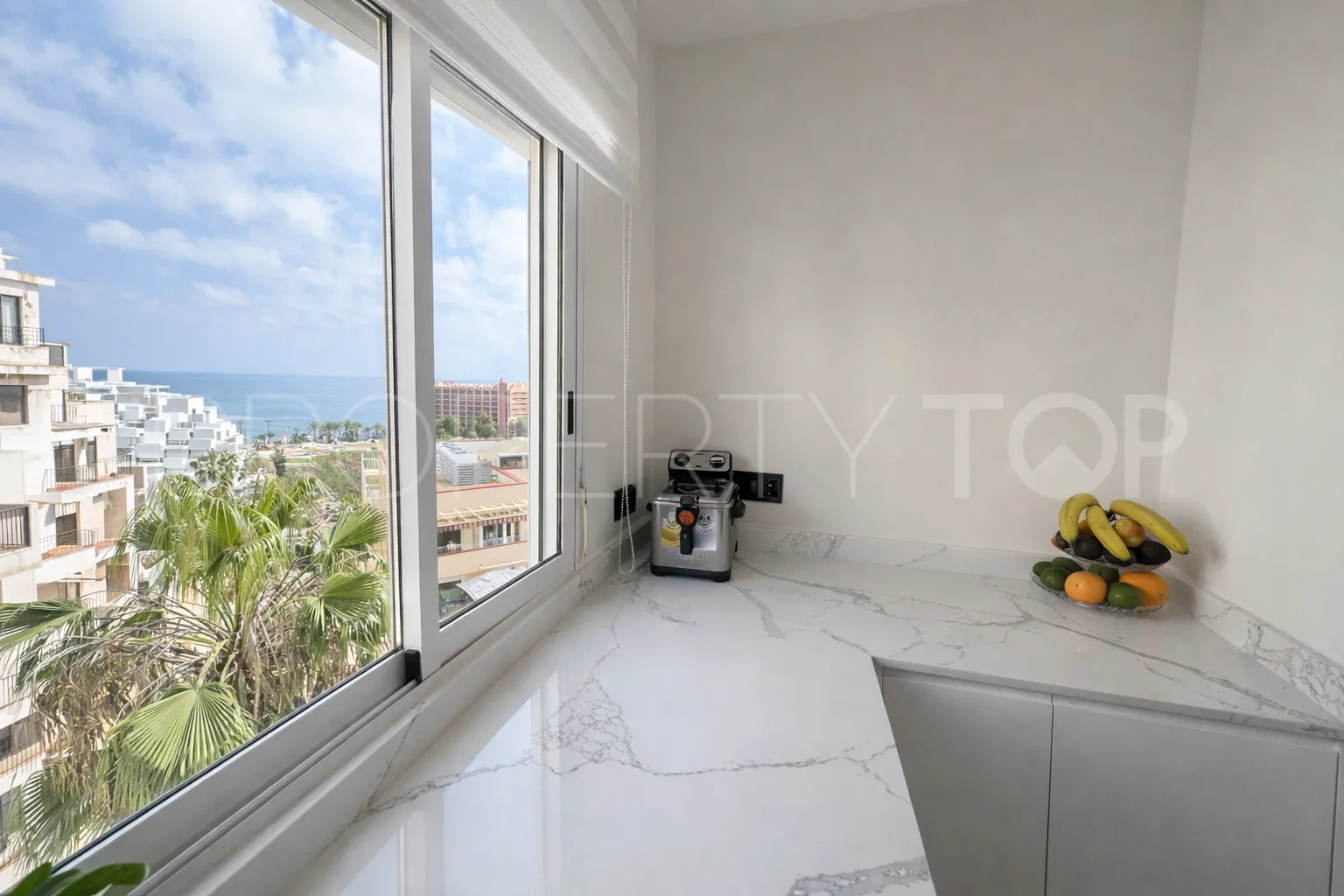 Apartment with 3 bedrooms for sale in Torrequebrada