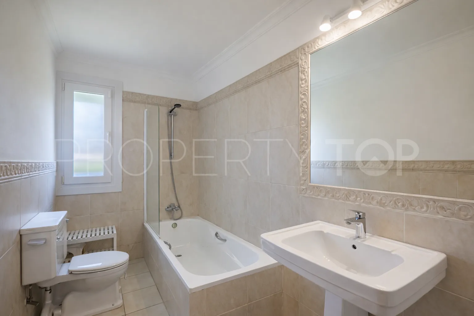 Zona B villa for sale