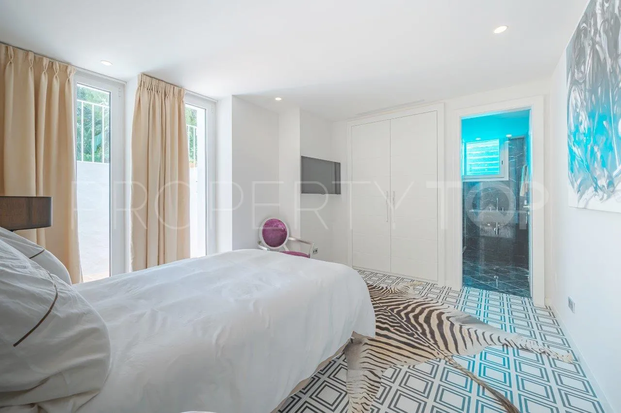 For sale Marbella Golden Mile town house