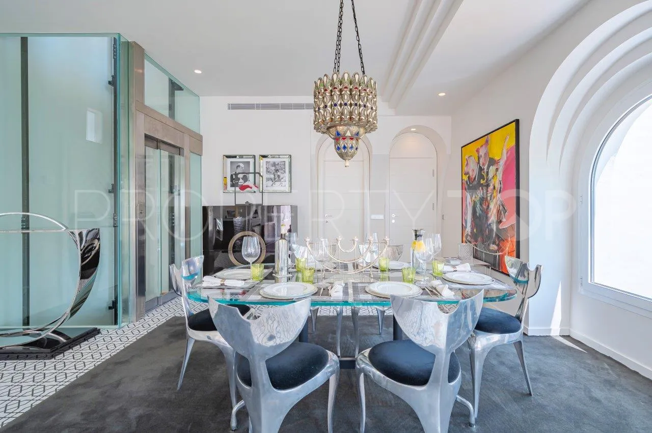 For sale Marbella Golden Mile town house