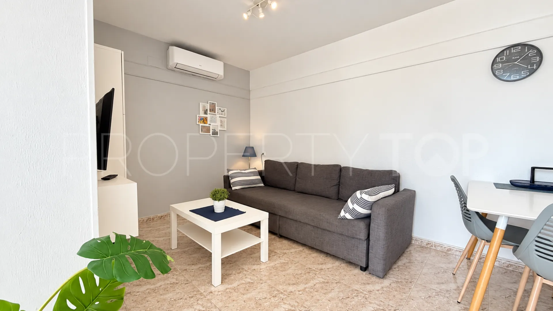 Comprar apartamento en Fuengirola Puerto con 1 dormitorio