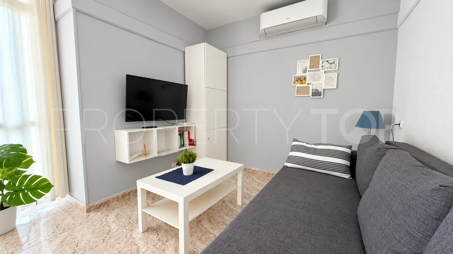 Comprar apartamento en Fuengirola Puerto con 1 dormitorio