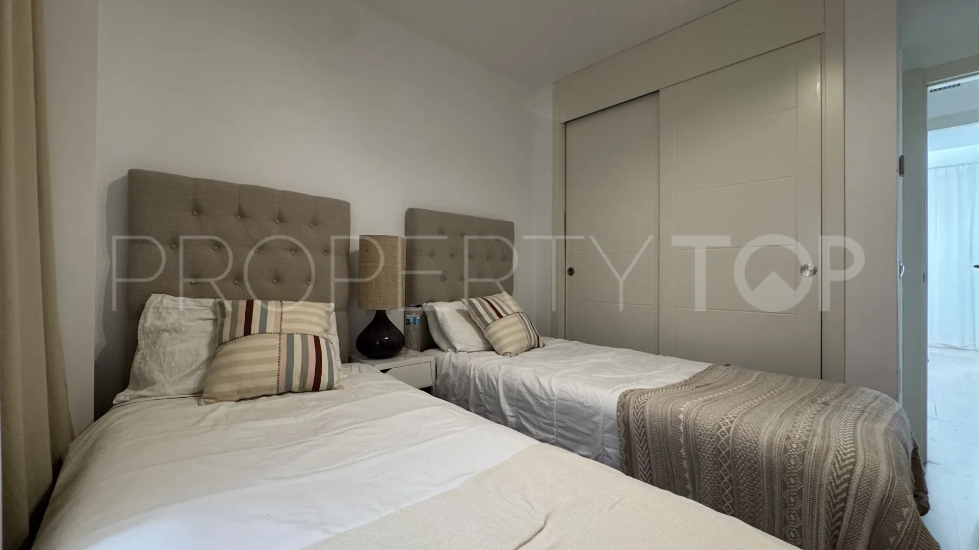 Buy Nueva Andalucia apartment