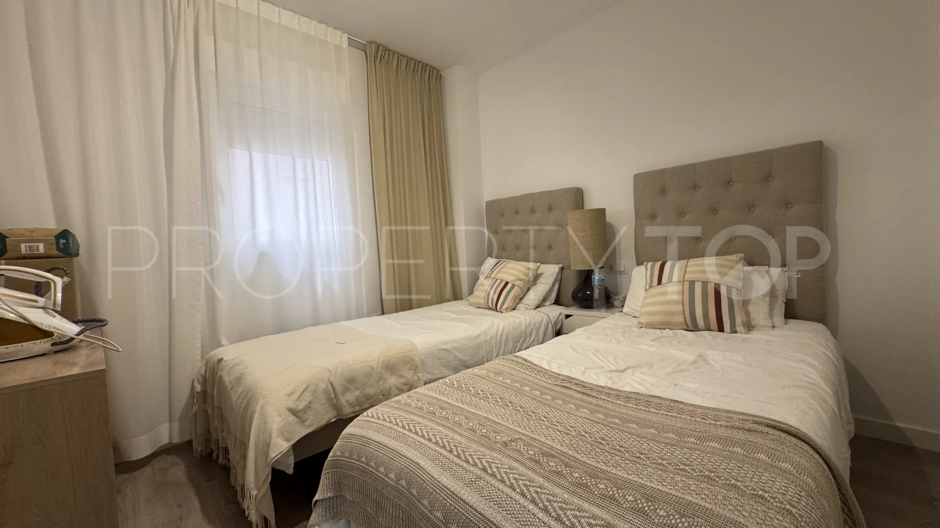 Buy Nueva Andalucia apartment