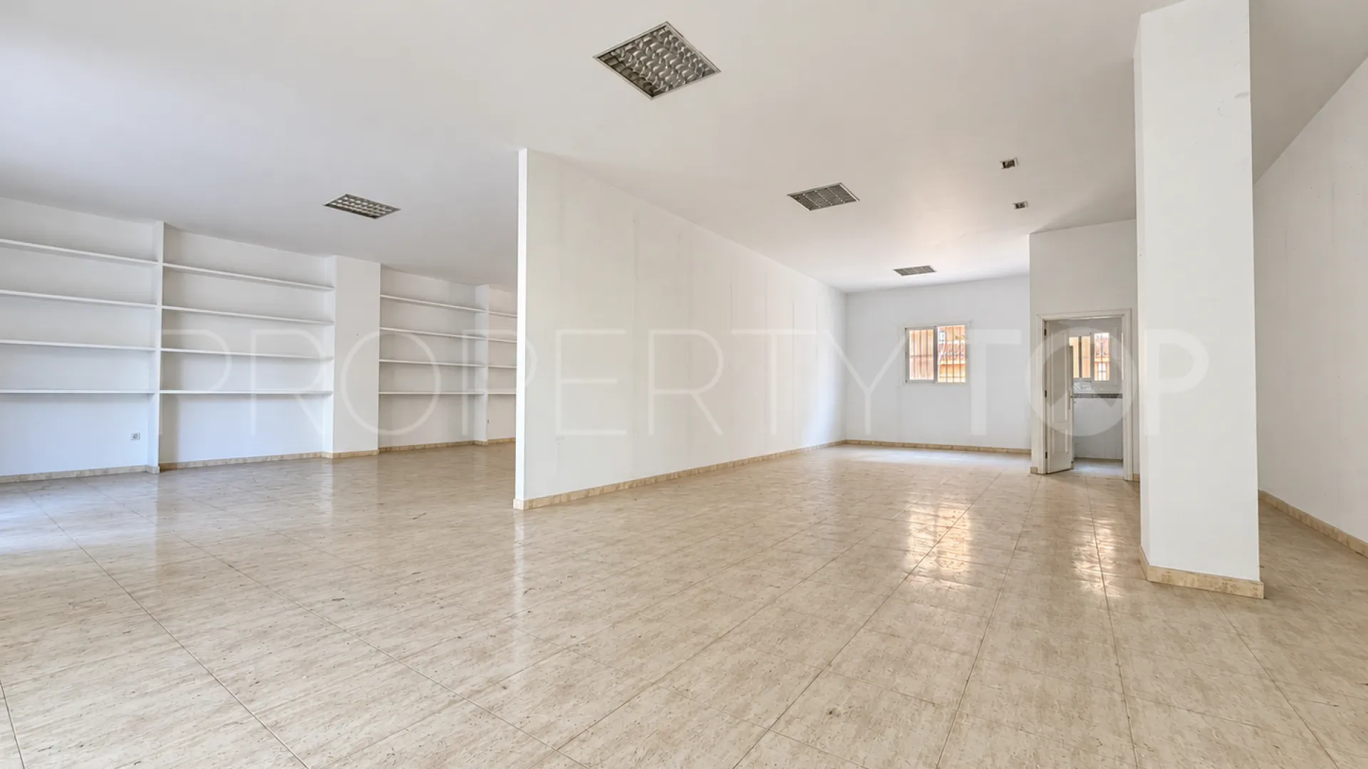 Fuengirola Centro, local comercial en venta