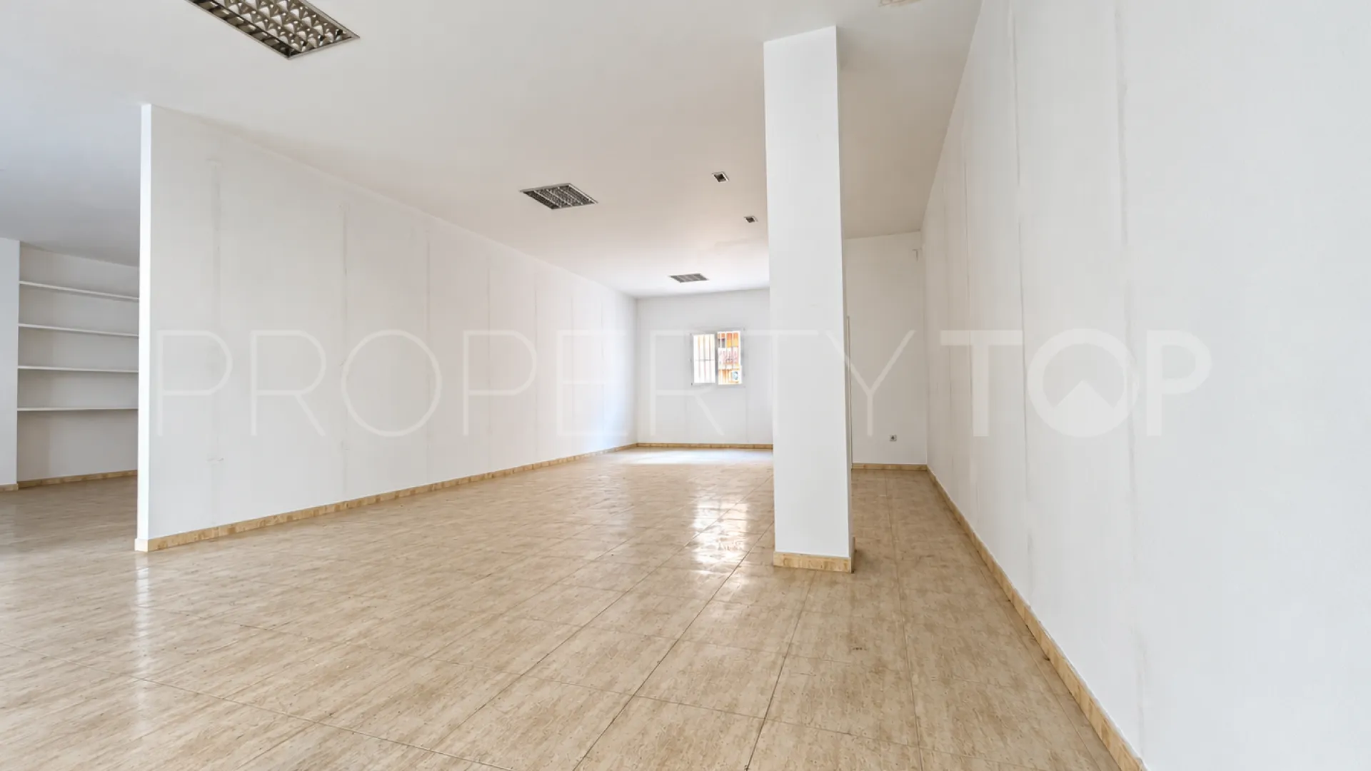 Fuengirola Centro, local comercial en venta