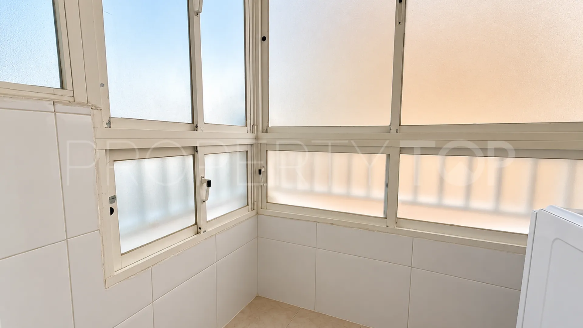 Apartamento de 2 dormitorios en venta en Las Gaviotas - Carvajal