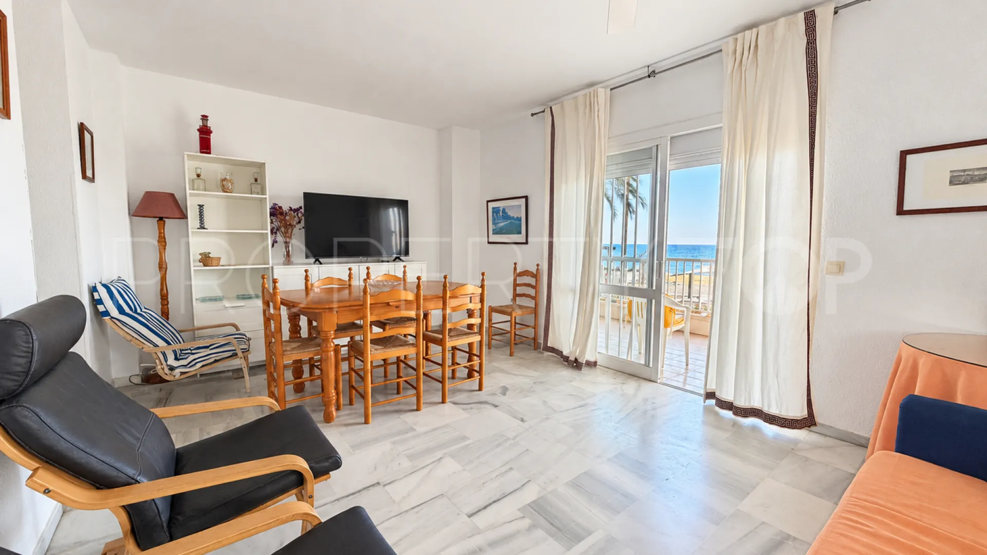 Apartamento de 2 dormitorios en venta en Las Gaviotas - Carvajal