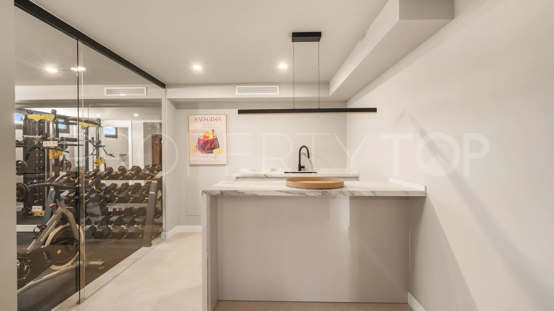 Villa en venta de 5 dormitorios en La Capellania