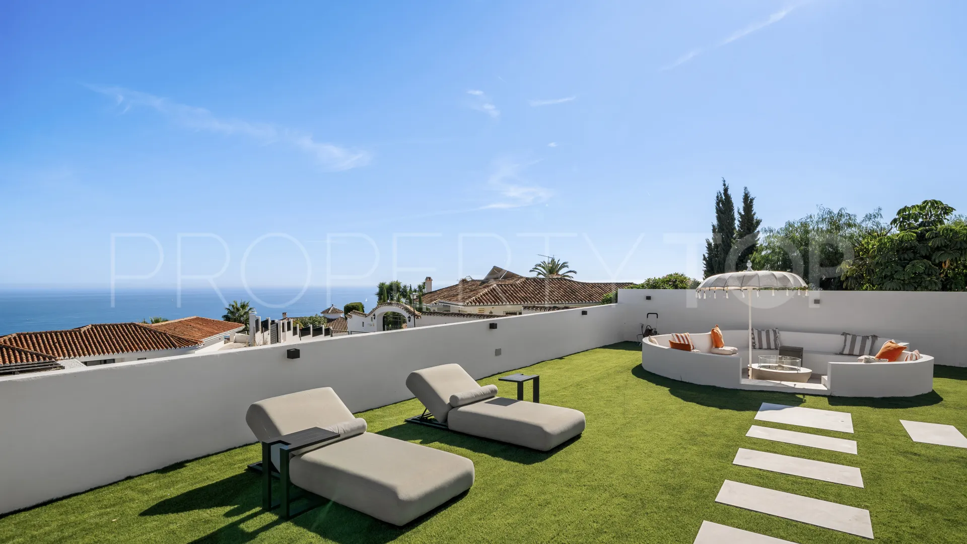 Villa en venta de 5 dormitorios en La Capellania