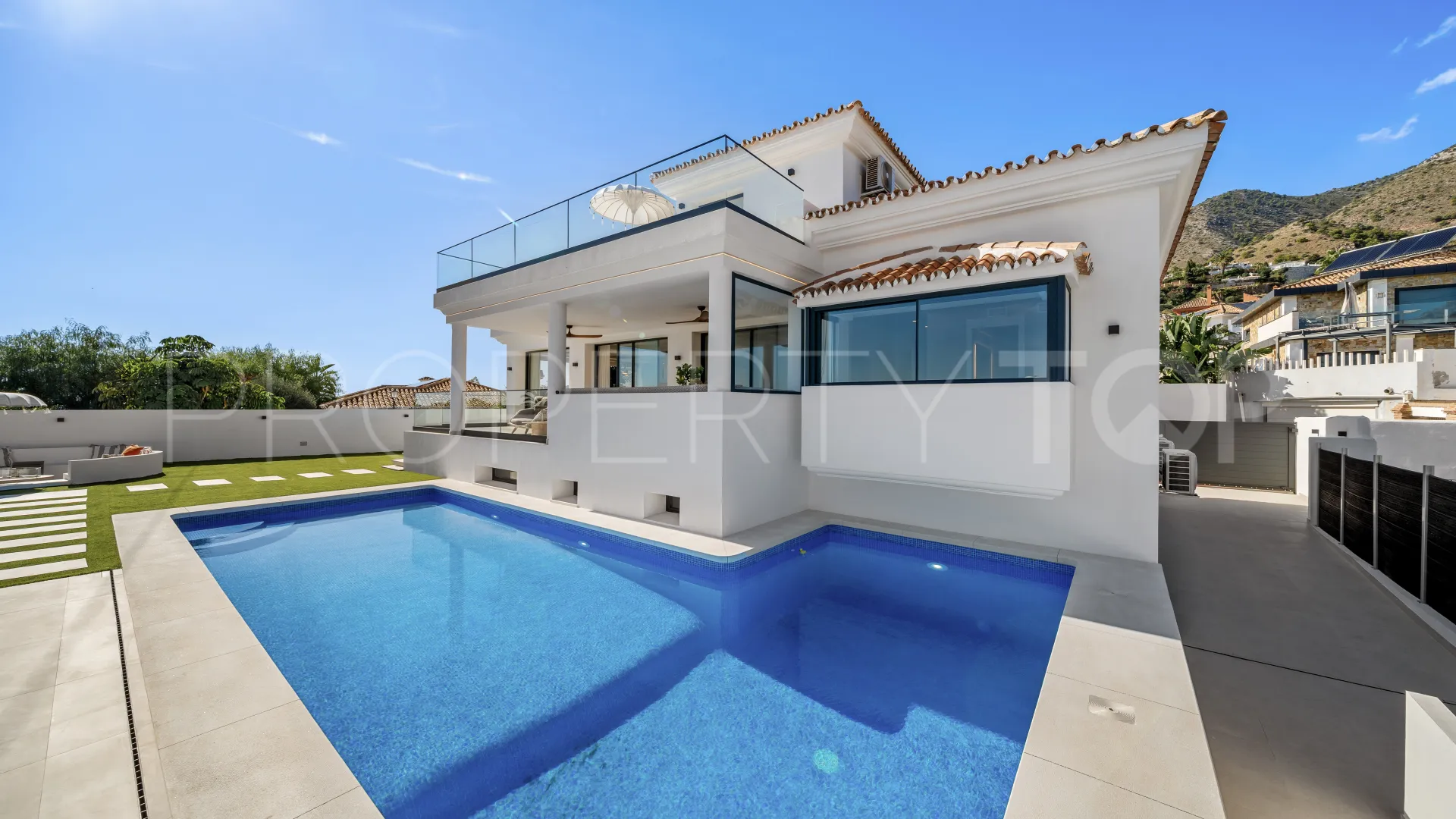 Villa en venta de 5 dormitorios en La Capellania