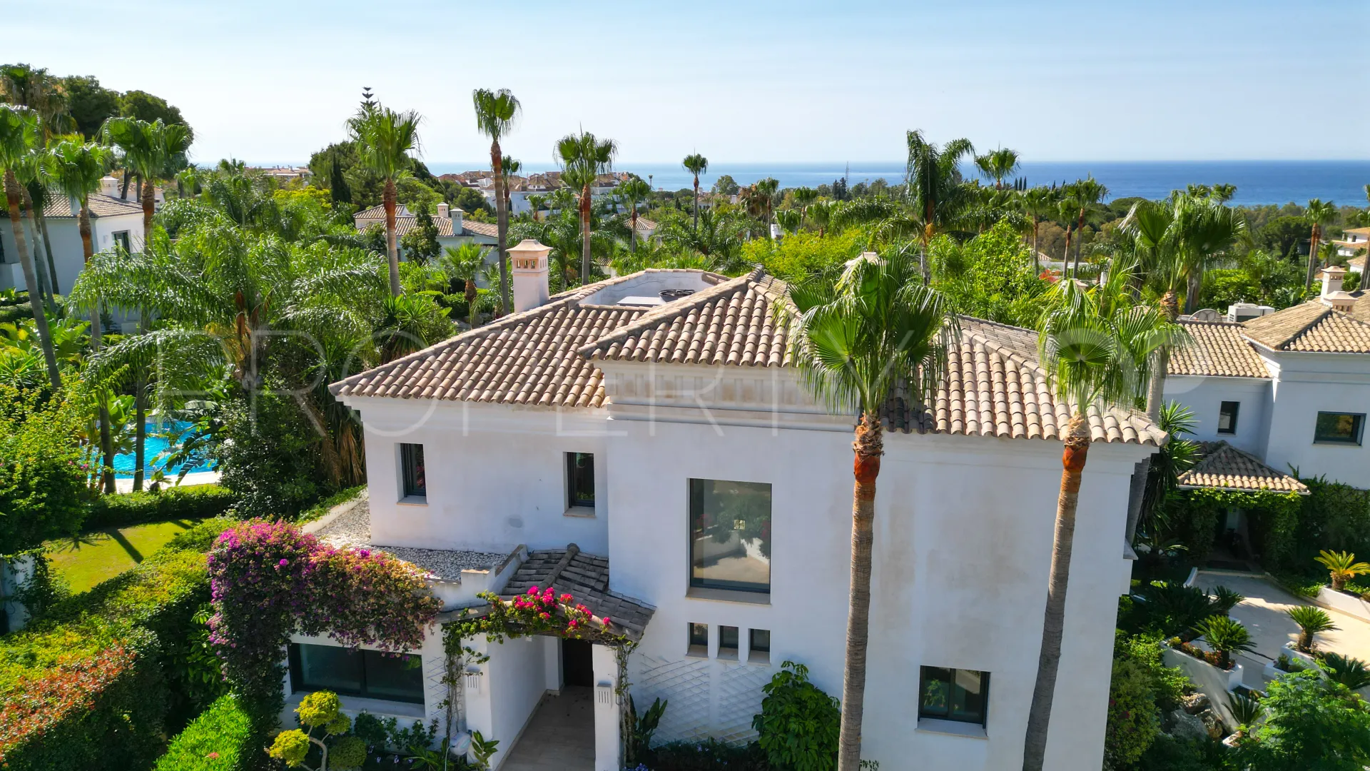 Villa for sale in Lomas de Magna Marbella with 4 bedrooms