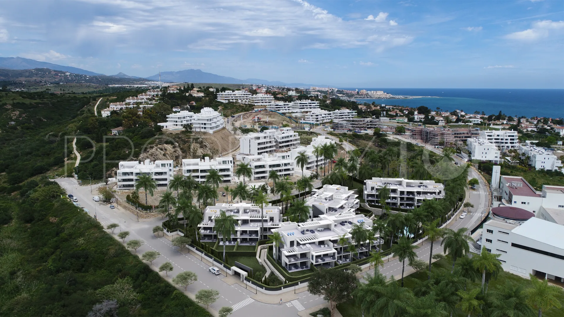 Estepona, apartamento planta baja en venta de 2 dormitorios