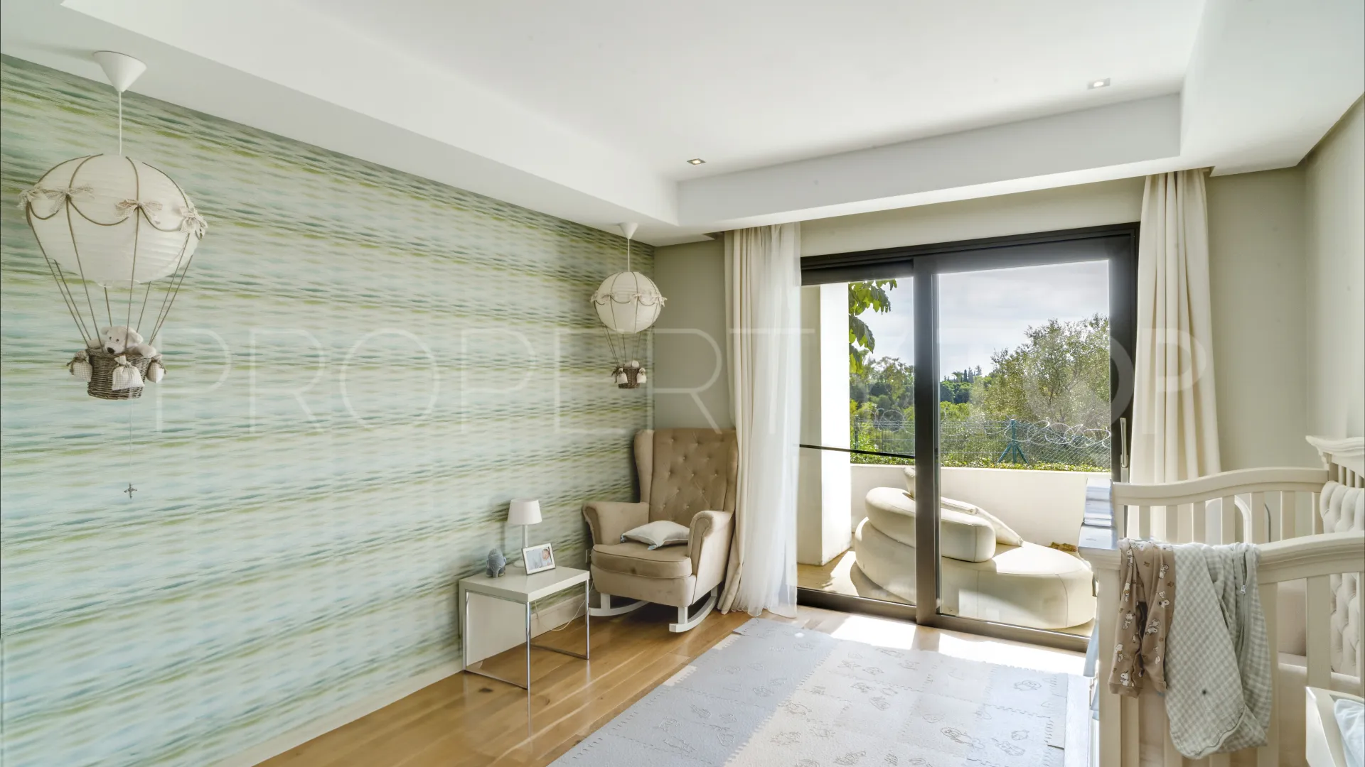 For sale villa in Lomas de Magna Marbella