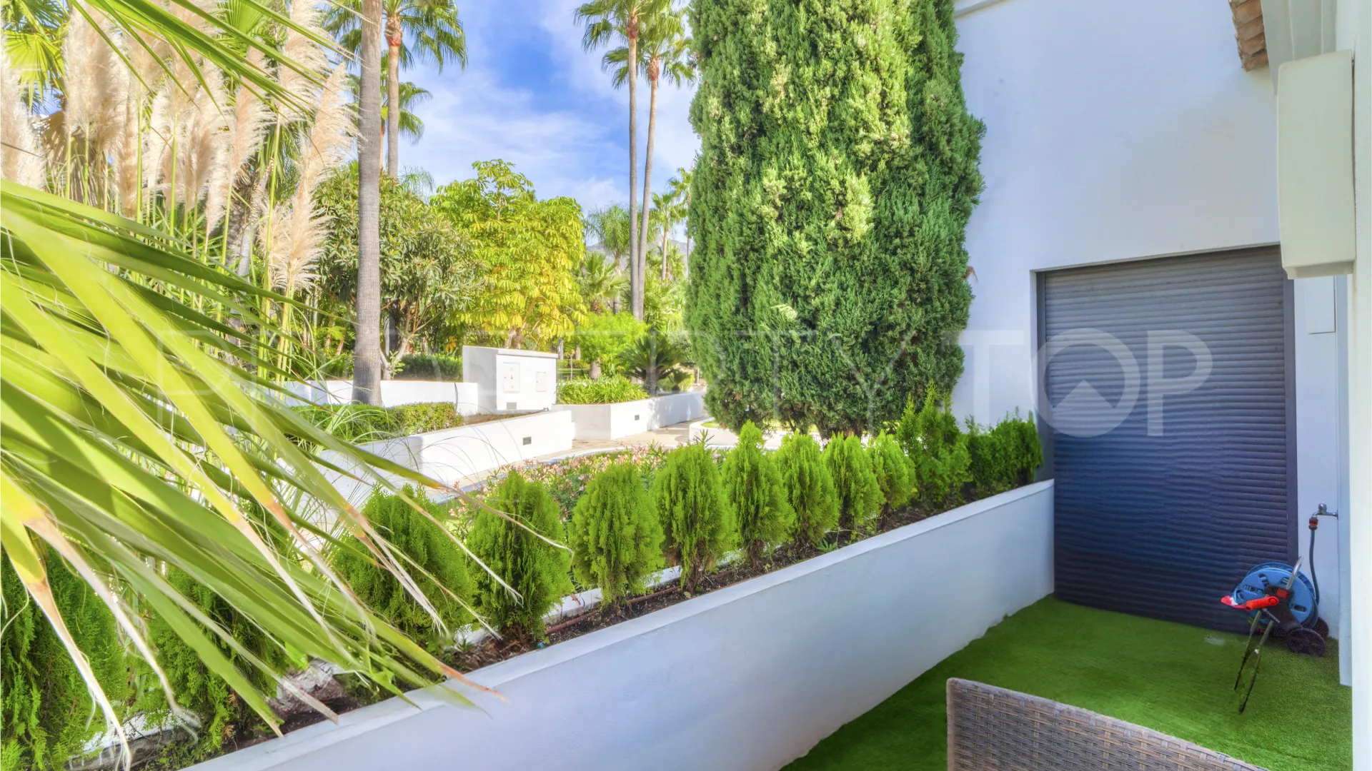 For sale villa in Lomas de Magna Marbella