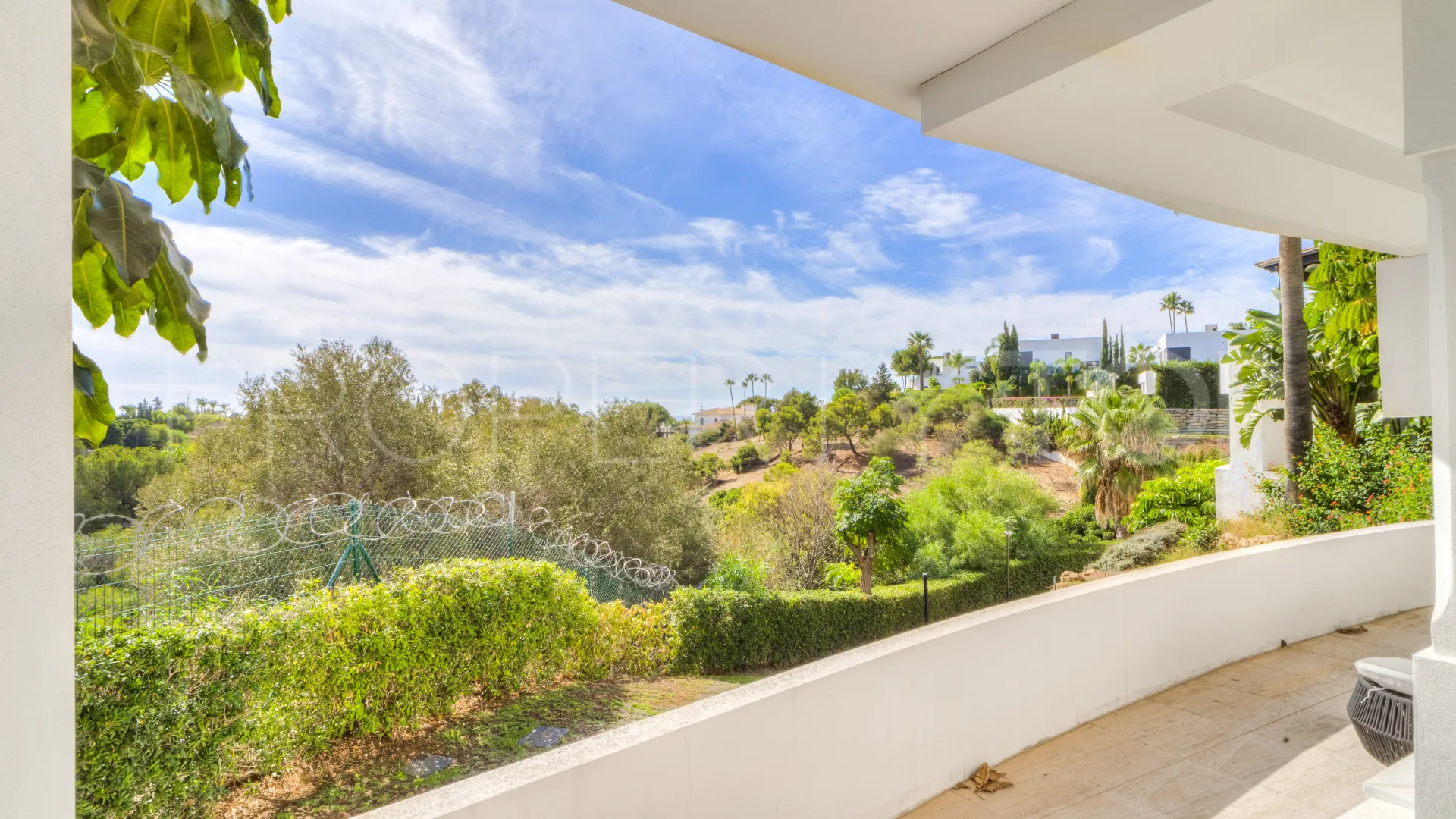 For sale villa in Lomas de Magna Marbella