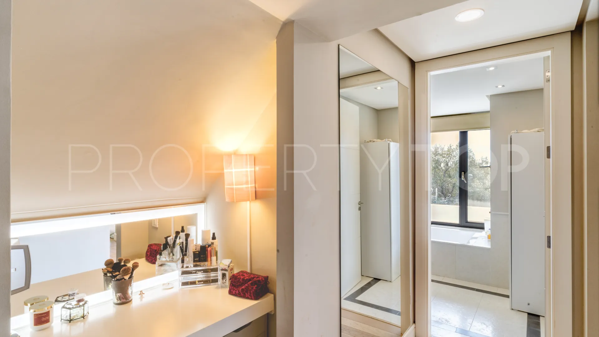 For sale villa in Lomas de Magna Marbella