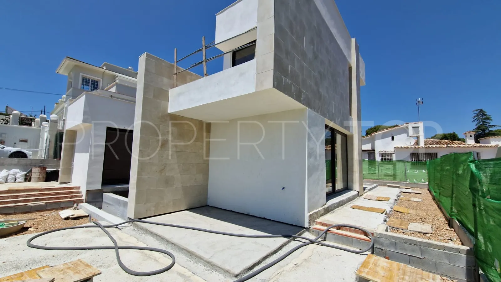 Villa a la venta en Nueva Andalucia