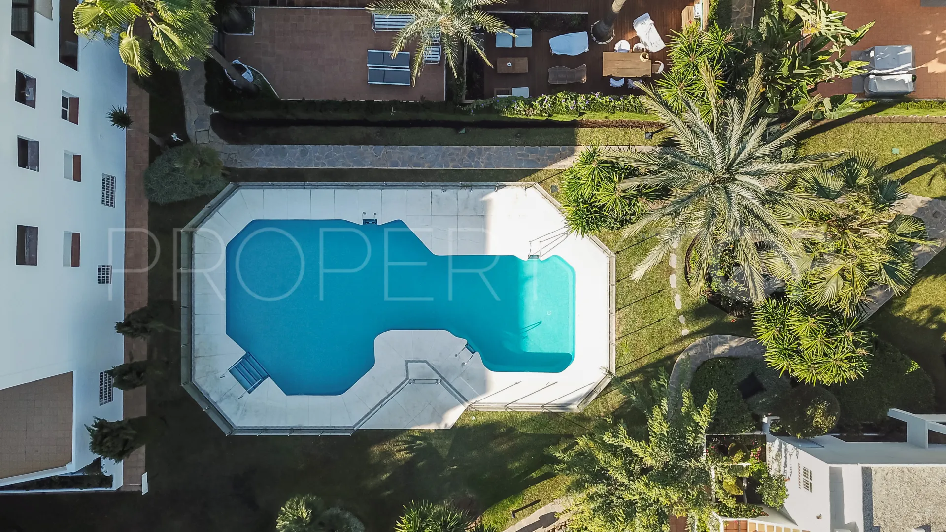 Comprar apartamento en Jardines de Andalucia