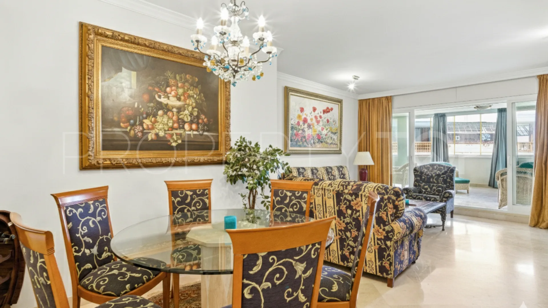Apartamento en venta con 2 dormitorios en La Herradura