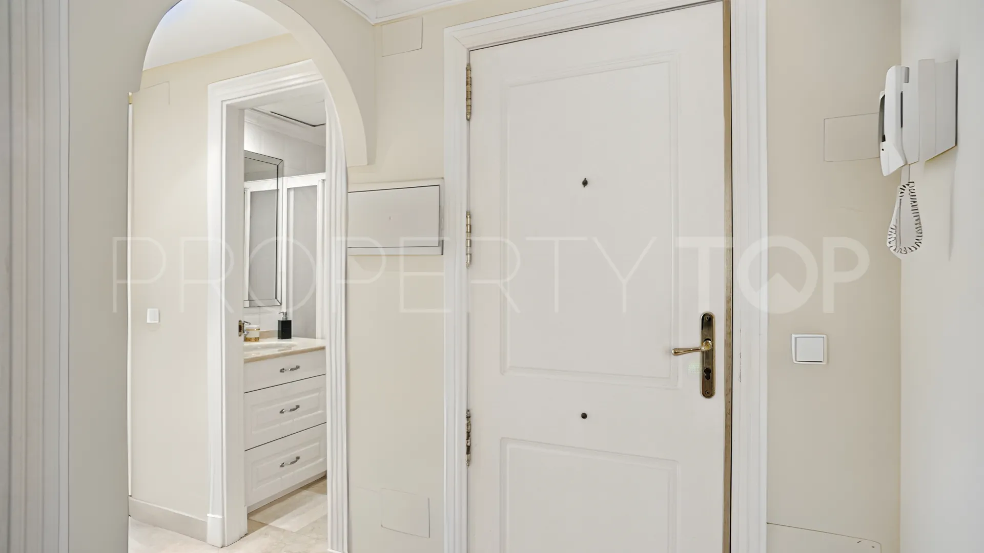 Apartamento en venta con 2 dormitorios en La Herradura