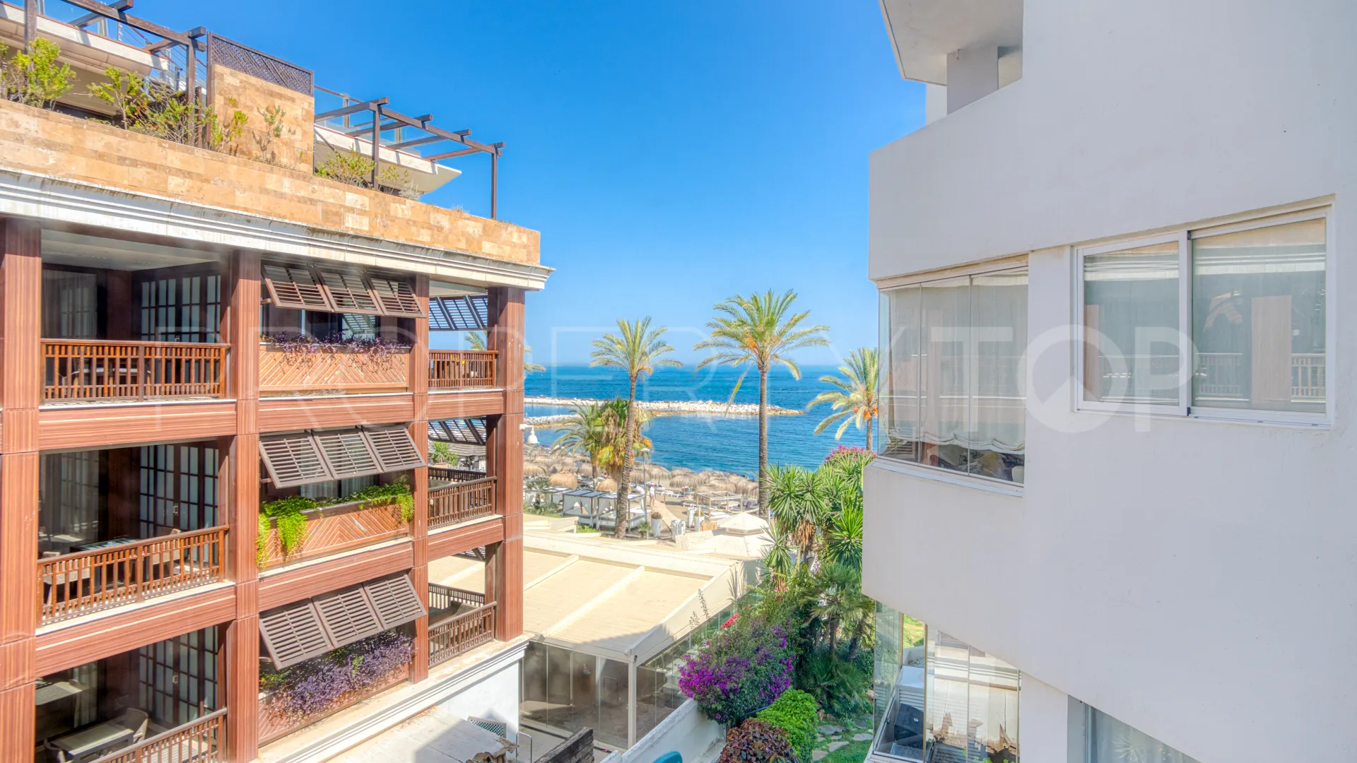 Apartamento en venta con 2 dormitorios en La Herradura