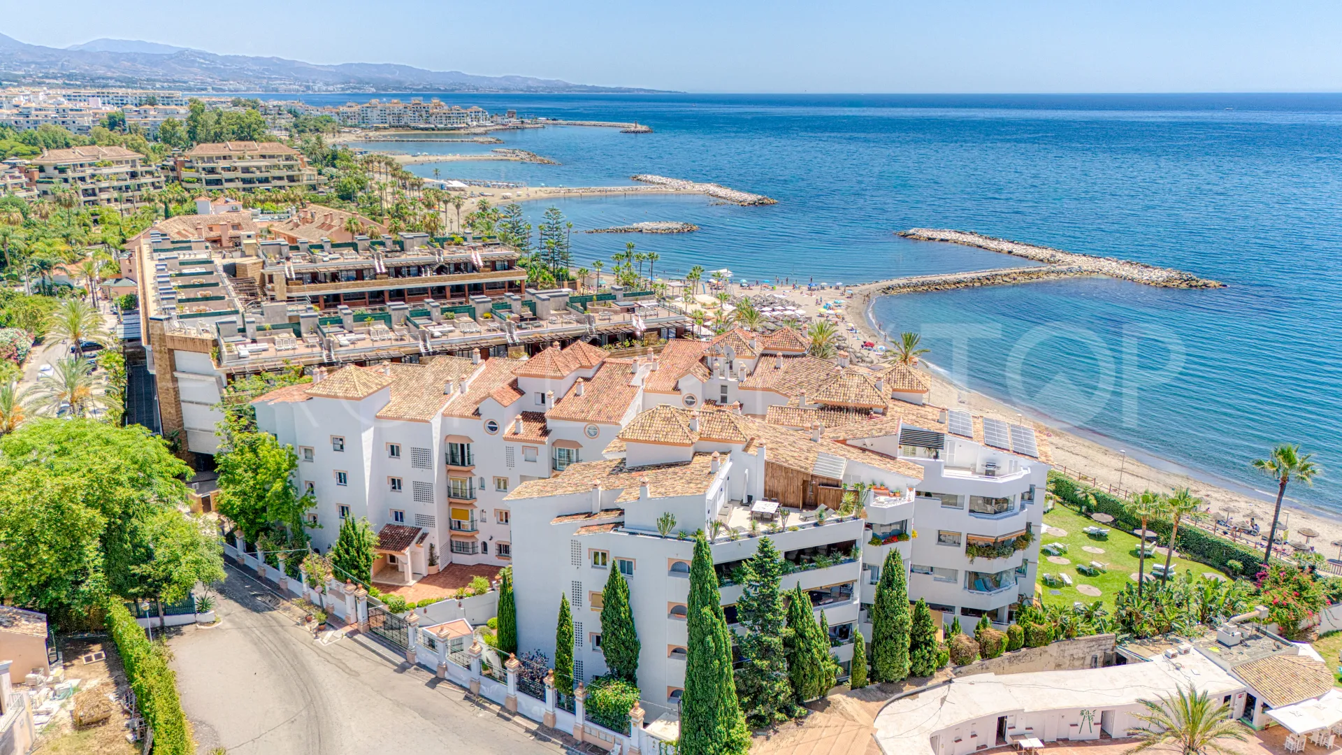 Apartamento en venta con 2 dormitorios en La Herradura