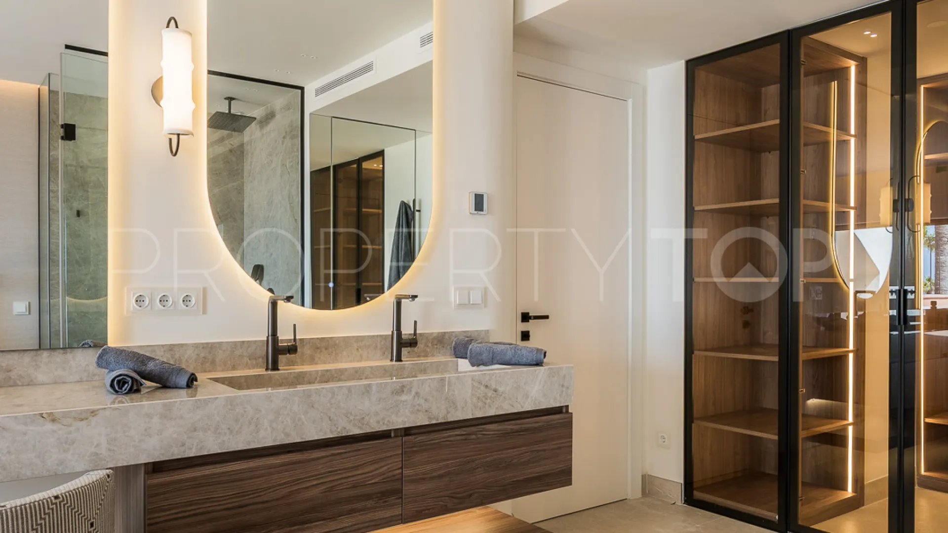 3 bedrooms penthouse for sale in Bahía del Velerín