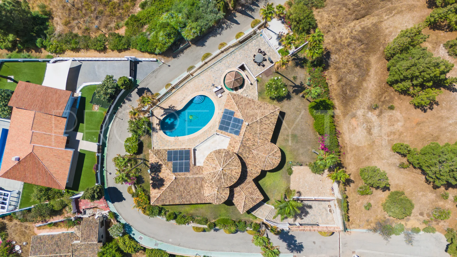 Villa en venta de 5 dormitorios en El Chaparral