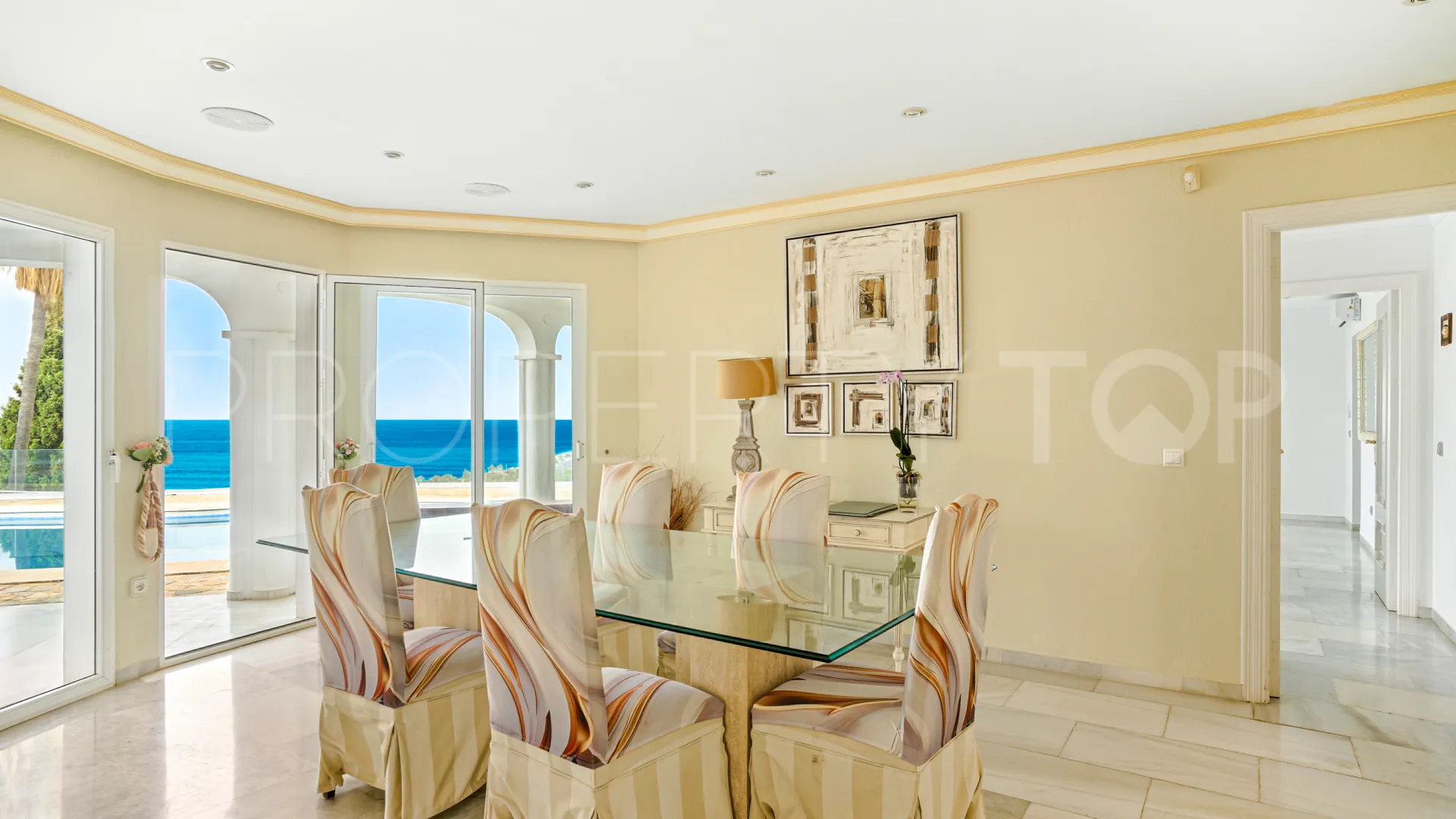 Villa en venta de 5 dormitorios en El Chaparral