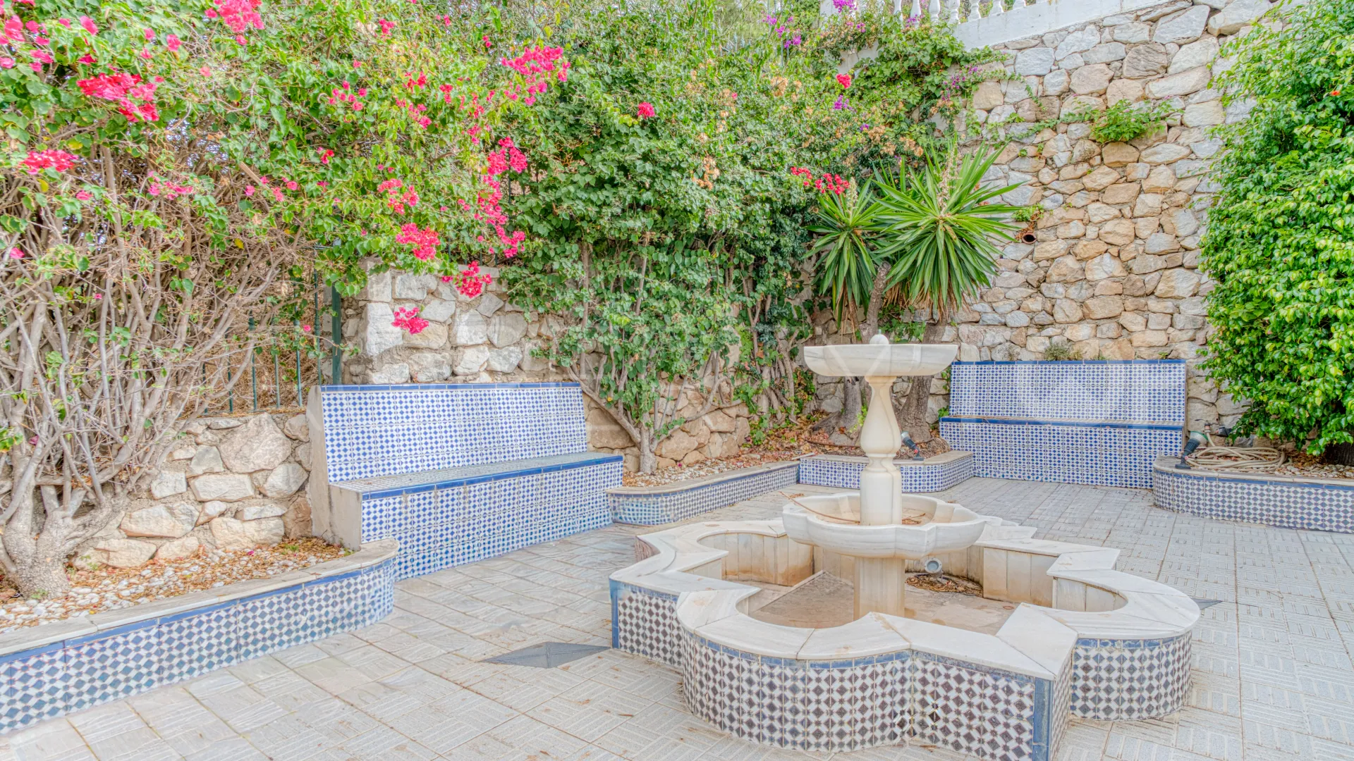 Villa en venta de 5 dormitorios en El Chaparral