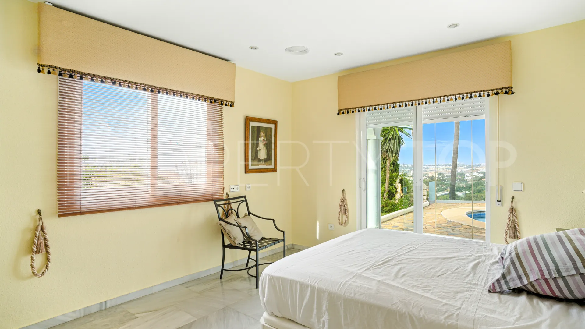 Villa en venta de 5 dormitorios en El Chaparral