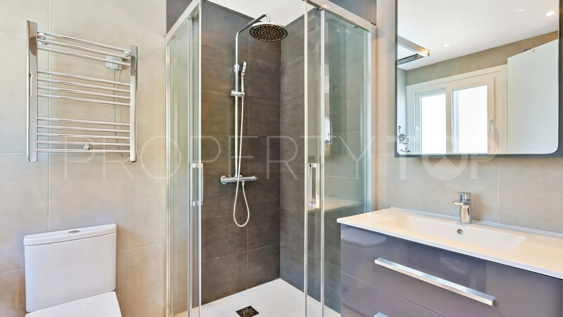 Ático en venta de 2 dormitorios en Puerto del Almendro
